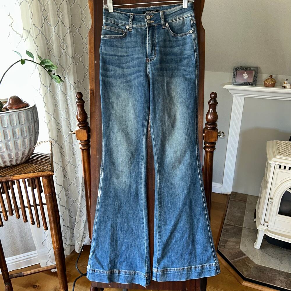 Judy Blue Women's Flare Jeans - Blue